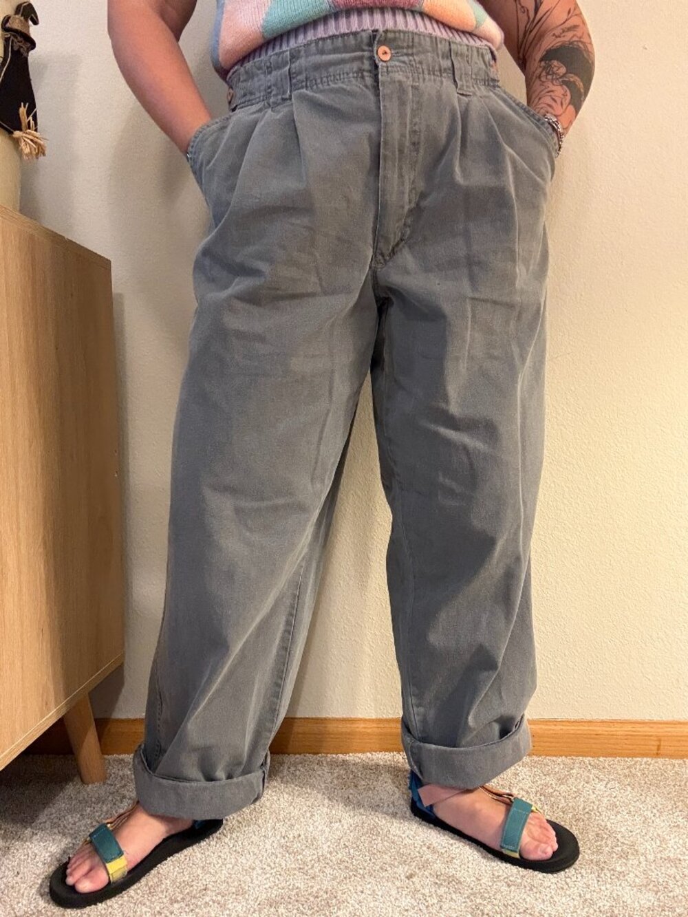 Vintage 90s Bugle Boy Relaxed Fit Dad Pleated Grey Cotton Cargo Pants Large